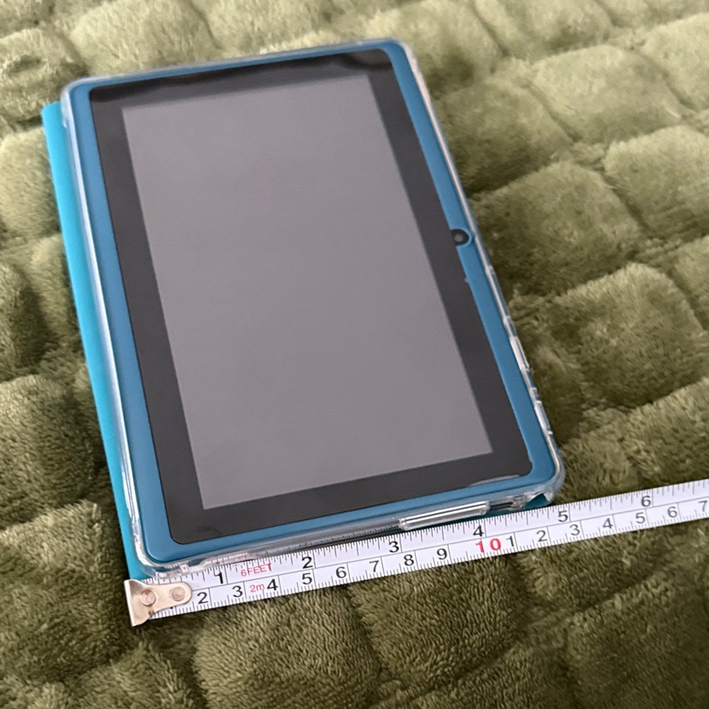Android Tablet with Case - Picture 4 of 8